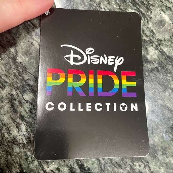 Disney Pride Collection Women’s Shorts - 1x - Picture 6 of 7